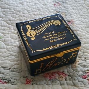 Heartbreak Hotel Music box